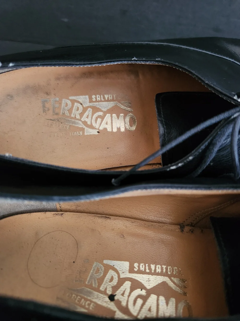Salvatore Ferragamo Men’s Black Leather Oxford Lace-Up Almond Toe Logo 9.5EE